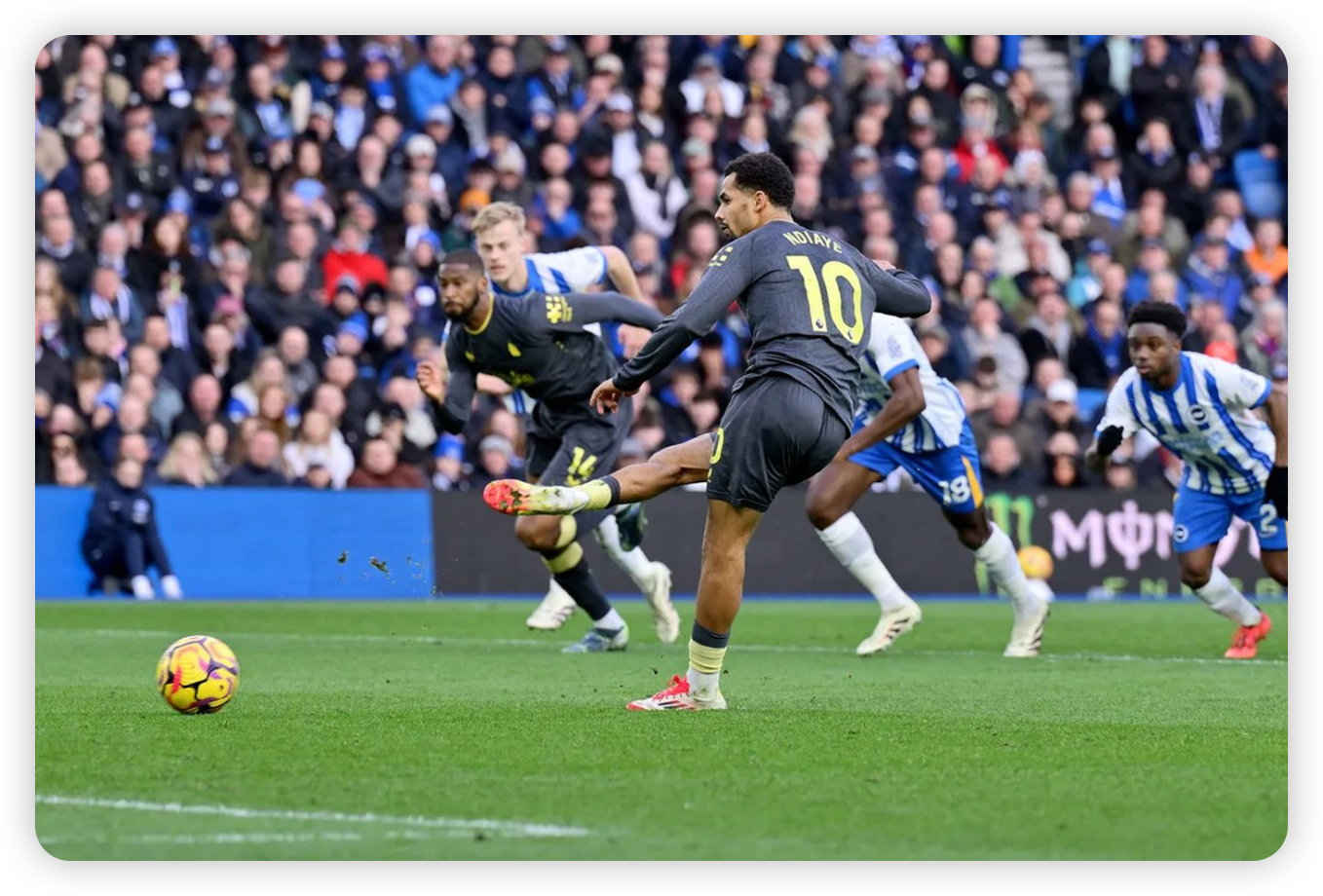 Moyes’ Praise for Everton’s Resilience