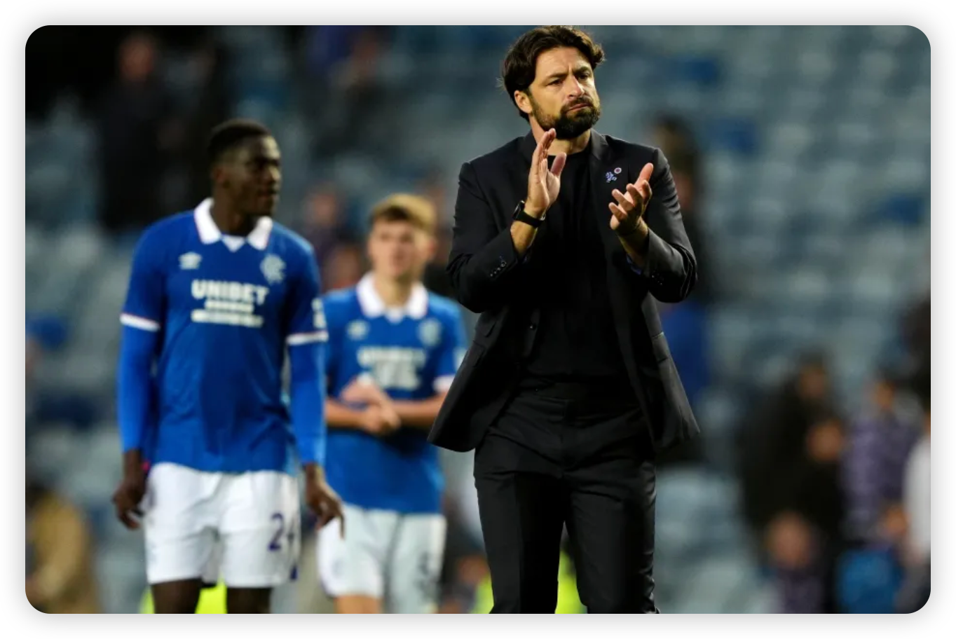 Farke's Emotional Farewell to Club Captain