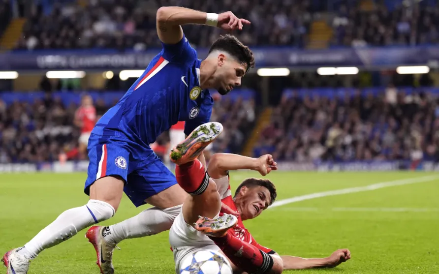 Chelsea’s Tactical Evolution: A New Era Under the Lights?